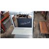 Image 2 : ROLLING METAL SHELF, ADJUSTABLE SHELVES, AND LOCKING CASTORS