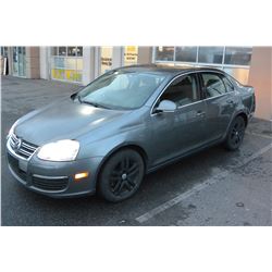 2006 VOLKSWAGEN JETTA TDI DIESEL, 5 SPEED, 3 KEYS, BOOKS AND CARPROOF, 326,XXXKM