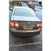 Image 4 : 2006 VOLKSWAGEN JETTA TDI DIESEL, 5 SPEED, 3 KEYS, BOOKS AND CARPROOF, 326,XXXKM