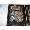 Image 3 : TWO TRAYS OF ESTATE JEWELLRY
