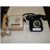 Image 1 : 2 RETRO PHONES