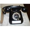 Image 2 : 2 RETRO PHONES