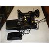 Image 1 : VINTAGE SINGER SEWING MACHINE