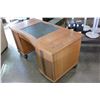 Image 2 : VINTAGE DOUBLE PEDESTAL DESK