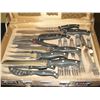Image 2 : CARLWEILL KNIFE SET IN CASE