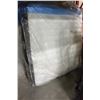 Image 1 : KINGSIZE SERTA 4 INCH EURO TOP MEDIUM MATTRESS, FLOOR MODEL