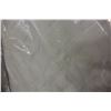 Image 2 : KINGSIZE SERTA 4 INCH EURO TOP MEDIUM MATTRESS, FLOOR MODEL