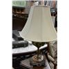 Image 1 : MID-CENTURY WOOD AND BRASS LAMP