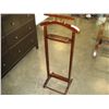 Image 1 : BOMBAY CO BUTLERS STAND