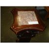 Image 2 : MAHOGANY PEDESTAL