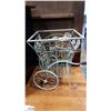 Image 2 : METAL PLANTER HOLDER
