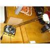 Image 2 : VINTAGE LOOK TABLE LAMP W/ OUTLETS
