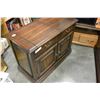 Image 2 : OAK FLIP TOP SERVER W/ HOT PADS