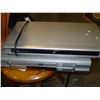 Image 1 : TOSHIBA SD- 403V AND WHITE WESTINGHOUSE DV- 200 BOTH WORKING