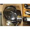 Image 2 : 2 BOXES KITCHEN APPLIANCES, ROASTER, AND CROCK POT