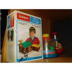 PLAYSKOOL CANADIAN LOGS AND KIDS TOYS