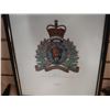 Image 2 : RCMP FRAMED COLLEGE OF ARMS PICTURE IN BLACK FRAME