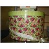 Image 3 : ROYAL ALBERT OLD COUNTRY ROSE TEAPOT IN BOX