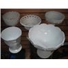 Image 1 : MILK GLASS COMPOTES