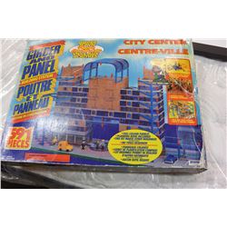 GIRDER TOWN PLAYSET - IN BOX