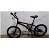 Image 1 : BLACK BMX BIKE
