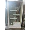 Image 2 : GLASS SHELF UNIT