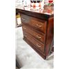Image 2 : AMERICAN MARTINSVILLE 3 DRAWER MAHOGANY DRESSER