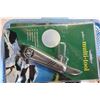 Image 3 : TRAY OF POCKET KNIVES AND MULTI-TOOLS