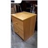 Image 2 : 2 DRAWER NIGHTSTAND