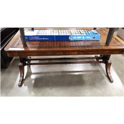 ANTIQUE DIE CRAFT COFFEE TABLE
