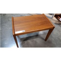 TEAK END TABLE