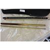 Image 2 : 2 CASED POOL CUES