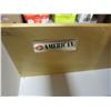 Image 3 : 3 WOOD SIGNS