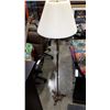Image 1 : VINTAGE BRASS FLOOR LAMP