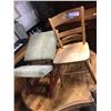 Image 2 : ROCKING CHAIR AND KIDS CHAIR