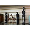 Image 2 : LOT OF WOOD FIGURES