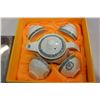 Image 2 : EASTERN TEA SET AND CLEAVER