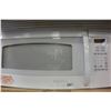 Image 2 : GE SPACEMAKER MICROWAVE OVEN AND BROAN RANGE HOOD