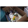 Image 3 : MICROSCOPE, DISNEY GLASSES AND HOME DECOR AND KITCHEN ITEMS