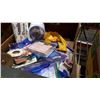 Image 2 : TRAY OF SCRAPBOOKING SUPPLIES AND STAMPS