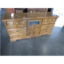 6 DRAWER OAK DRESSER