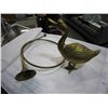 Image 2 : BRASS DUCK AND BRASS HORN