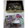 Image 1 : JEWELRY BOX WITH CONTENTS AND PIN