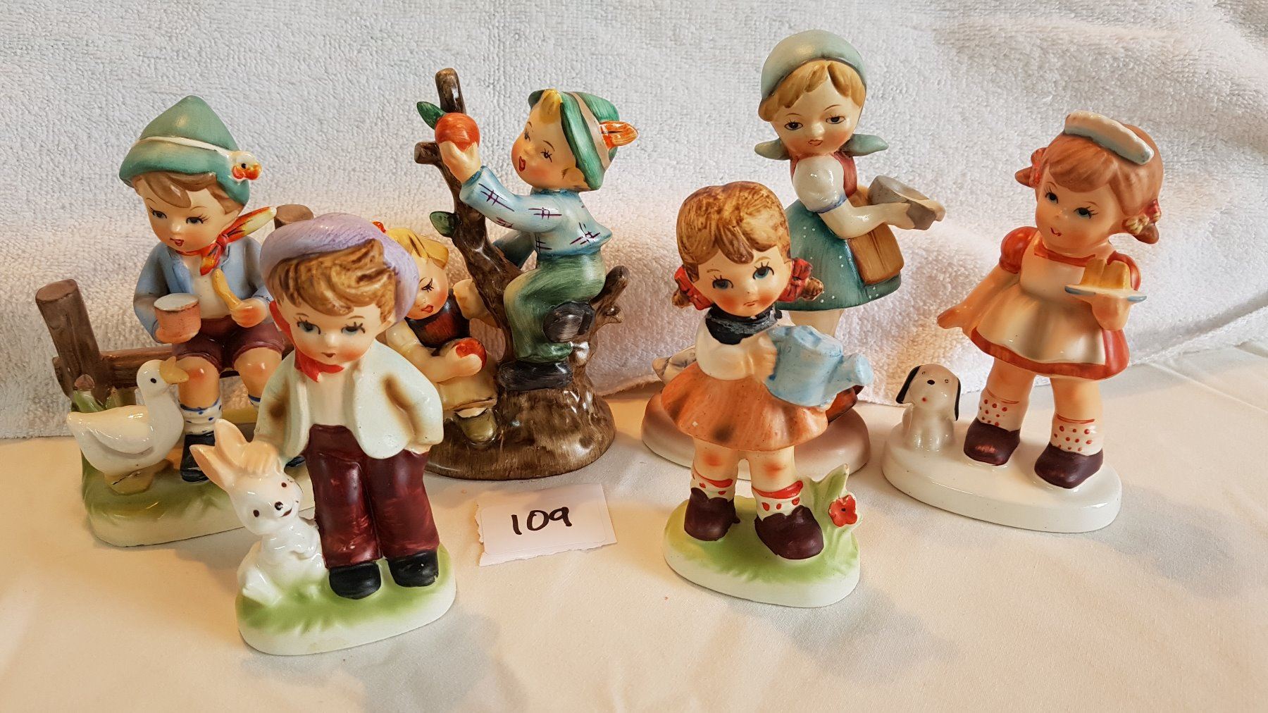 6 FIGURINES Schmalz Auctions