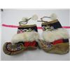 Image 1 : BEADED MUKLUKS