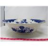 Image 2 : VERY OLD OVAL BLUE & WHITE WASH BASIN