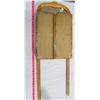 Image 2 : TRI FOLD DRESSER MIRROR IN WOOD FRAME