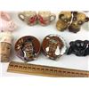 Image 2 : LOT OF 12 SALT AND PEPPER CHIEF, BEARS, HORSES, ETC.