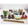 Image 1 : LOT OF 12 SALT AND PEPPER 7-UP BIRDS, OWLS, EGGS, ETC.