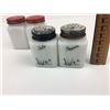 Image 2 : LOT 2 PAIR VINTAGE MILK GLASS SALT AND PEPPER